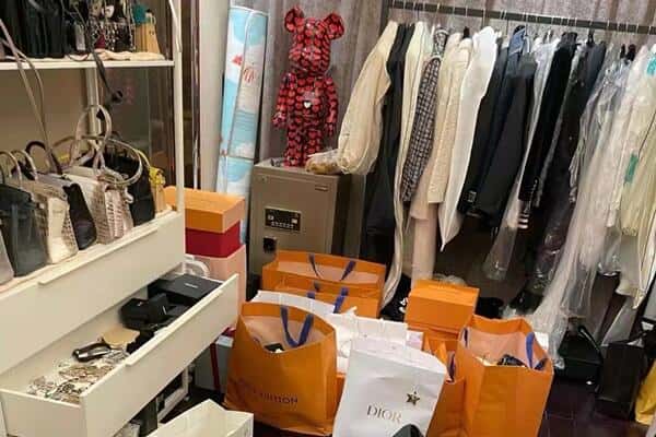 思茅区回收一线品牌衣服